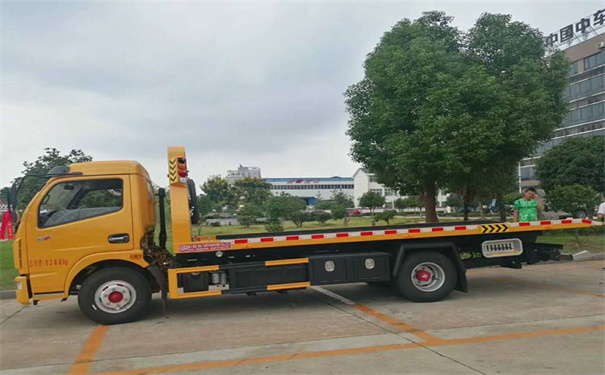 黄南定远24小时拖车救援电话号码，定远道路救援公司怎么收费的